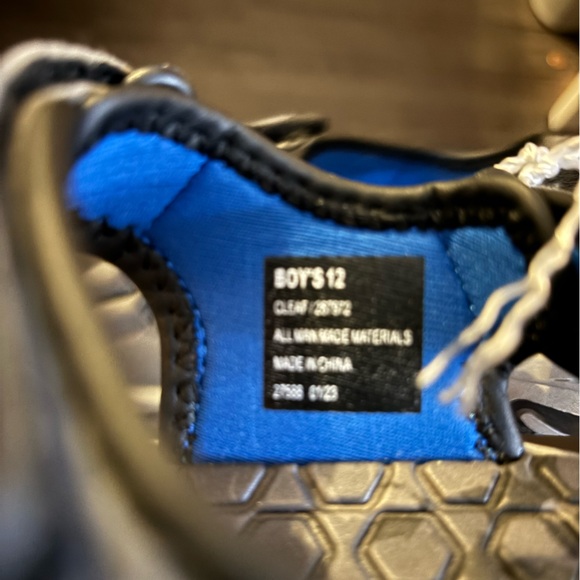 Eddie Bauer sz 12 sandals new - Picture 3 of 3